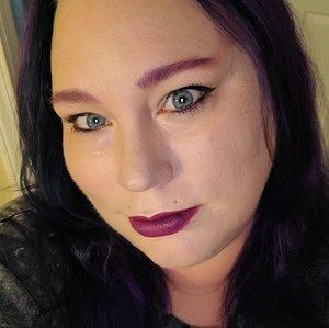 Meet your Posher, Deana